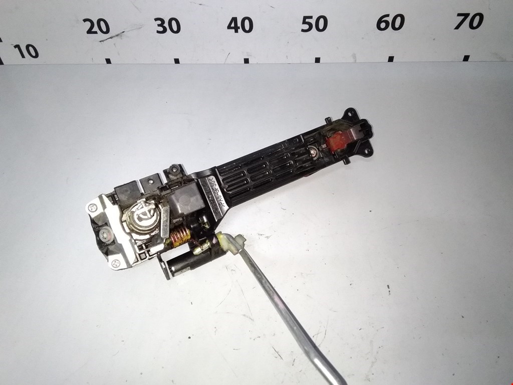 Ручка двери передней наружная правая TOYOTA Yaris II XP50 2005-2011