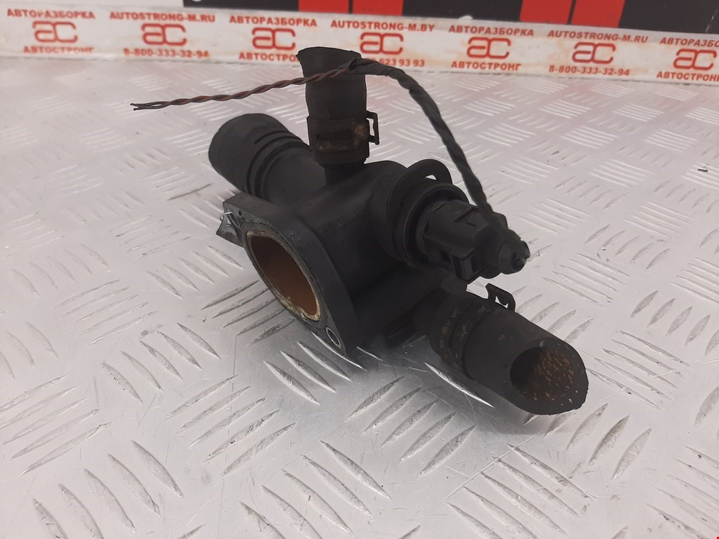 Тройник системы охлаждения VOLKSWAGEN Golf V 2003-2009