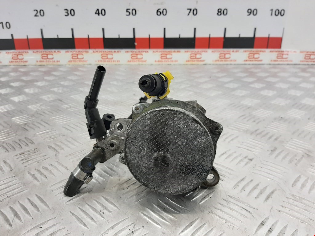 Насос вакуумный Opel Corsa D (2006-2014)