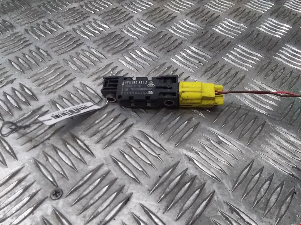 Датчик AIR BAG (подушек безопасности) AUDI A3 8P 2003-2013