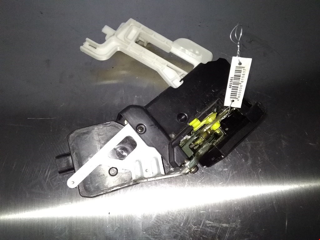 Замок двери задней левой HYUNDAI Santa Fe SM/ Classic 2000-2012