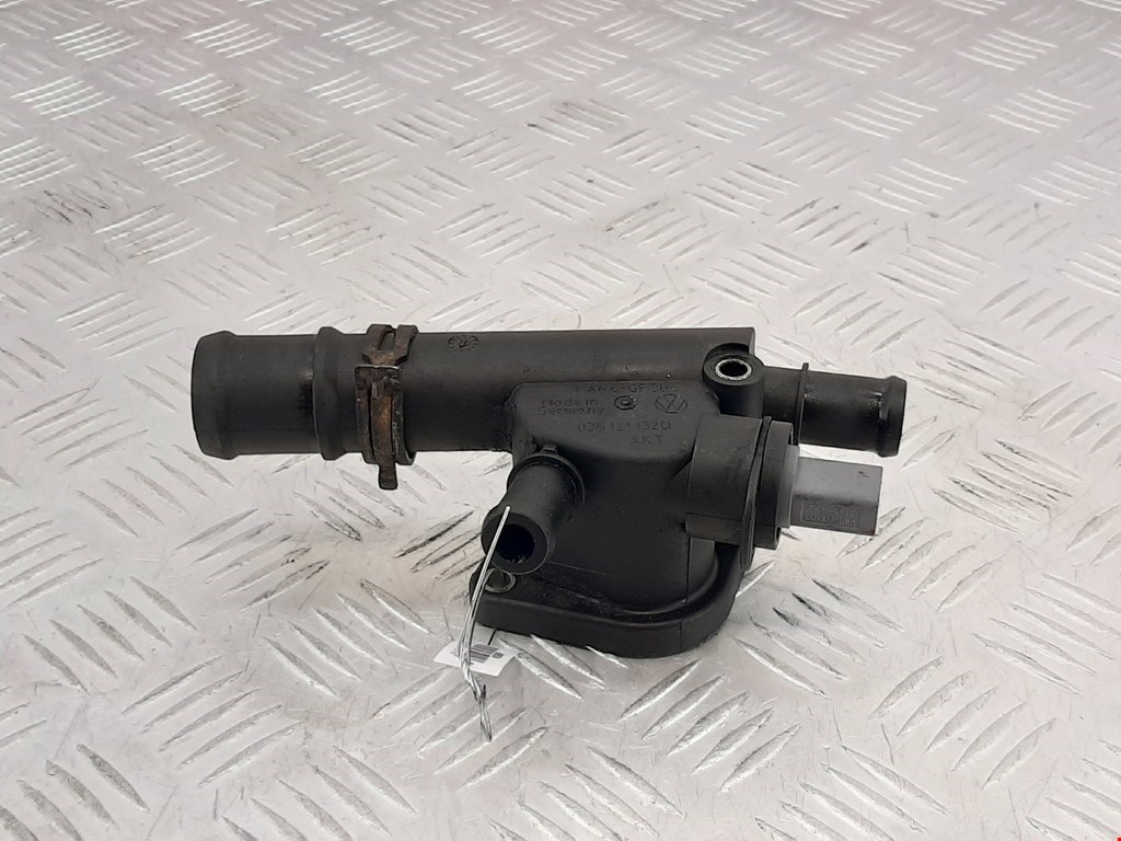 Тройник системы охлаждения VOLKSWAGEN Touran 2003-2010