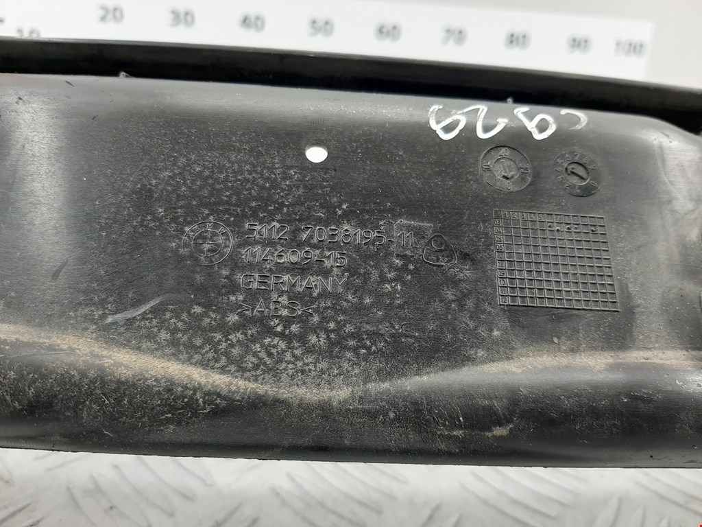 Кронштейн заднего бампера центральный BMW 6er E63/E64 2003-2011