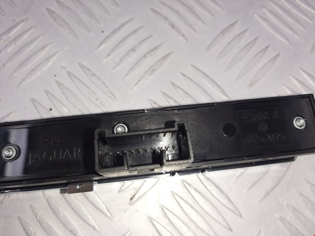 Кнопка аварийной сигнализации (аварийки) JAGUAR XF X250 2007-2015