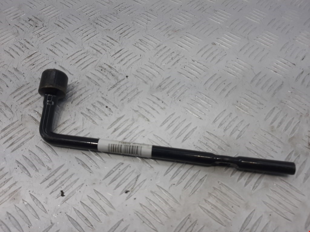 Ключ балонный HYUNDAI i30 2007-2012