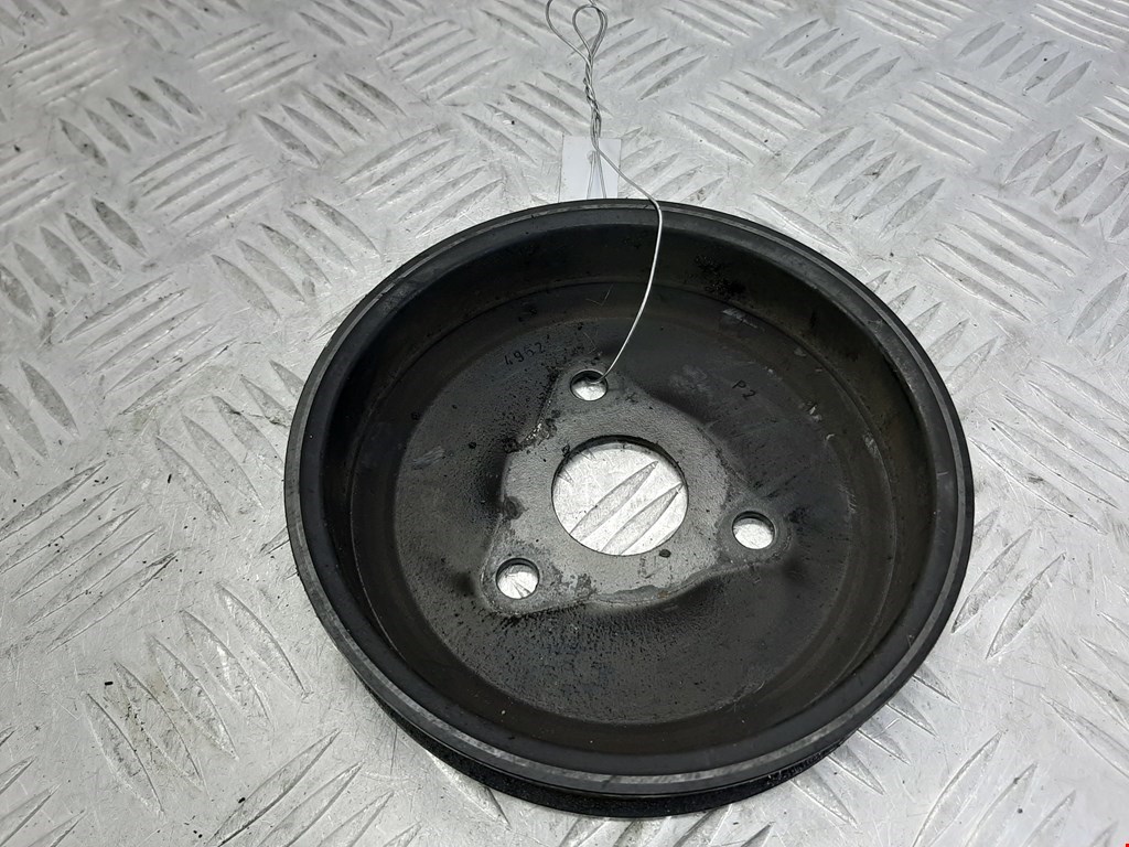 Шкив водяного насоса (помпы) Opel Astra H (2004-2014)