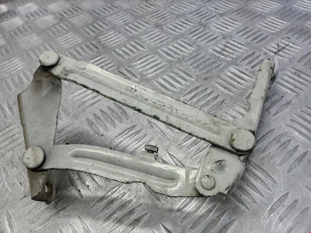 Петля капота левая/правая VOLKSWAGEN Crafter 2006-2016