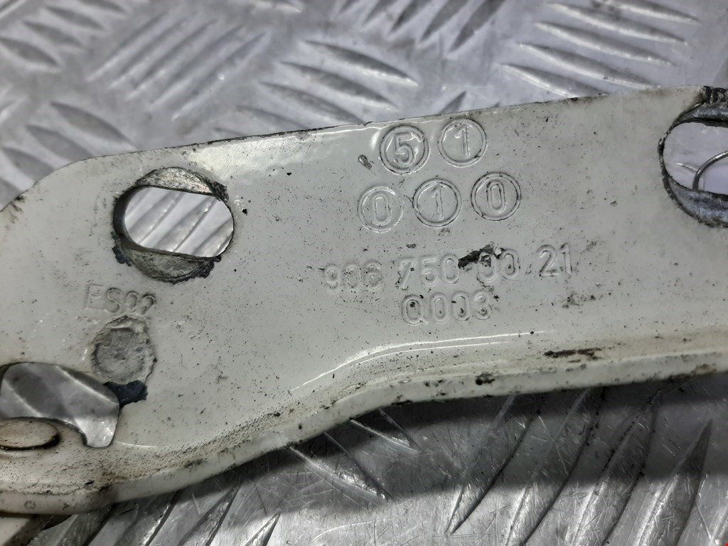 Петля капота левая/правая VOLKSWAGEN Crafter 2006-2016