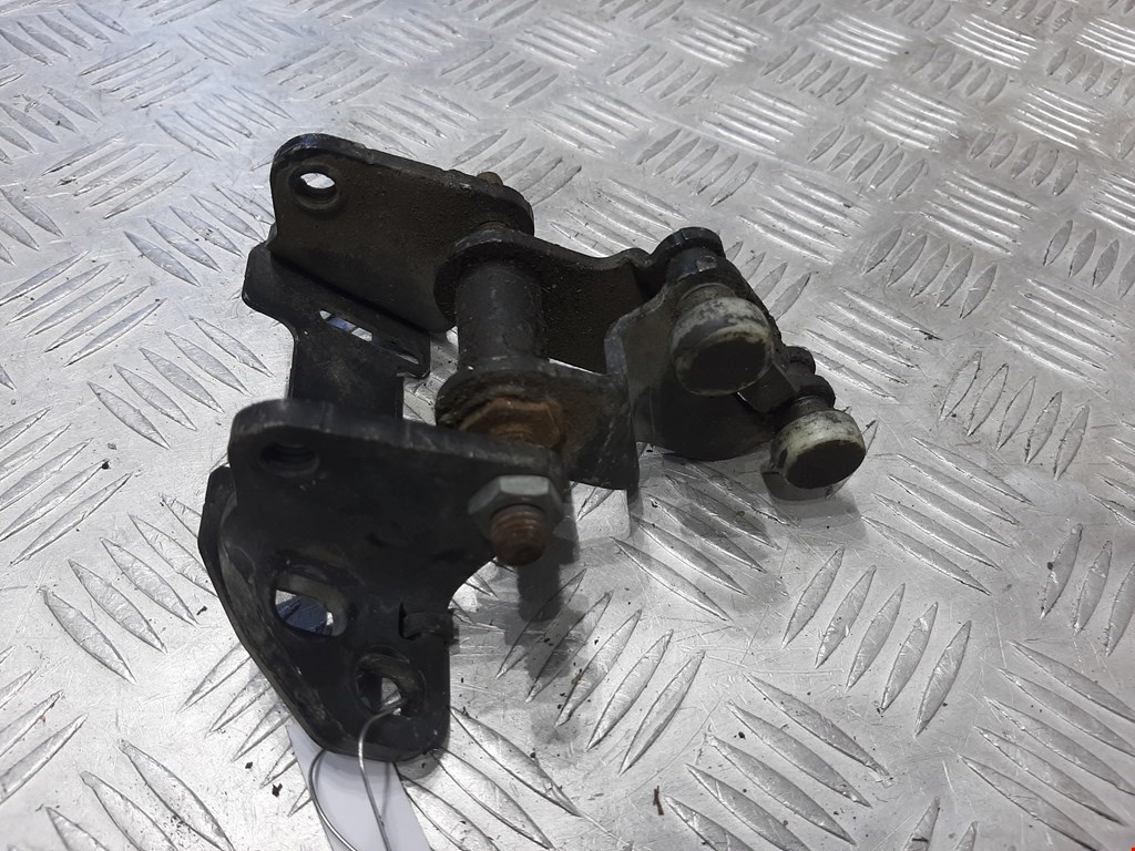 Ролик двери сдвижной (левый/правый средний верхний/нижний) MERCEDES-BENZ Vito W638 1996-2003