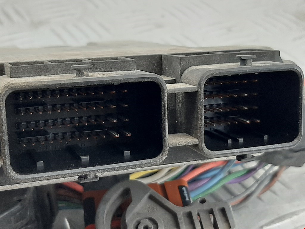 Блок управления двигателя (ЭБУ) PEUGEOT Expert II 2007-2016