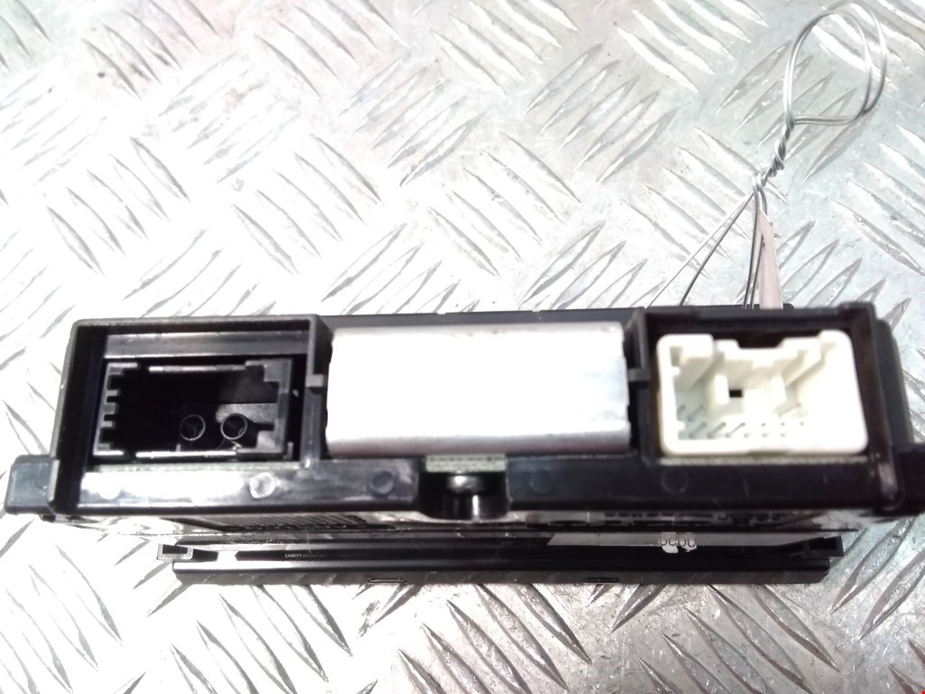 Дисплей информационный (компьютера) VOLVO V50 I 2004-2012