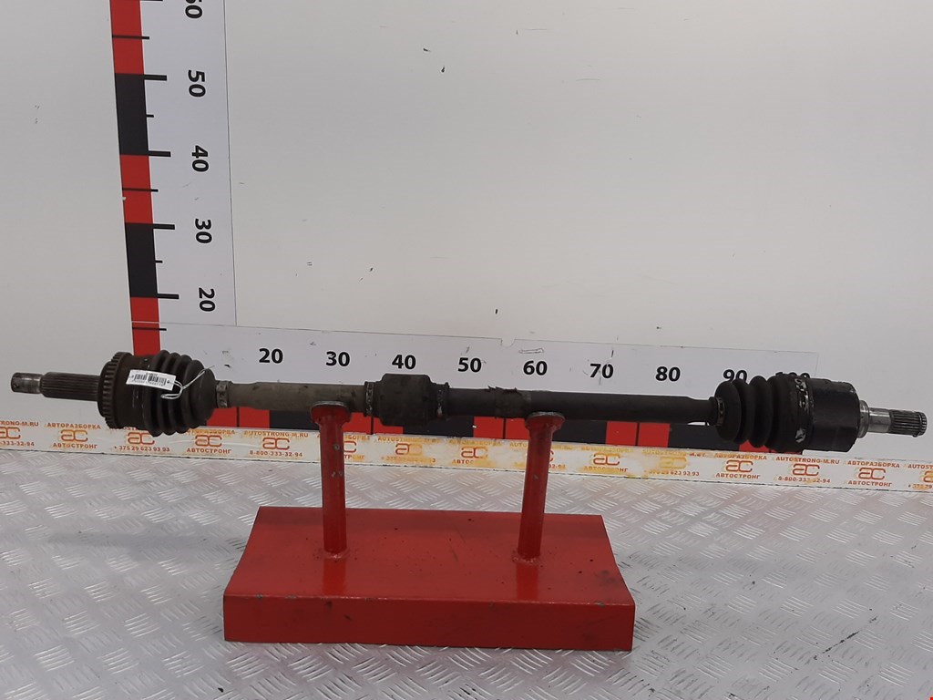 Полуось передняя правая (приводной вал шрус) Hyundai i30 1 (2007-2012)