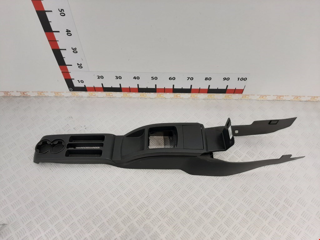 Консоль VOLKSWAGEN Polo IV 2001-2009