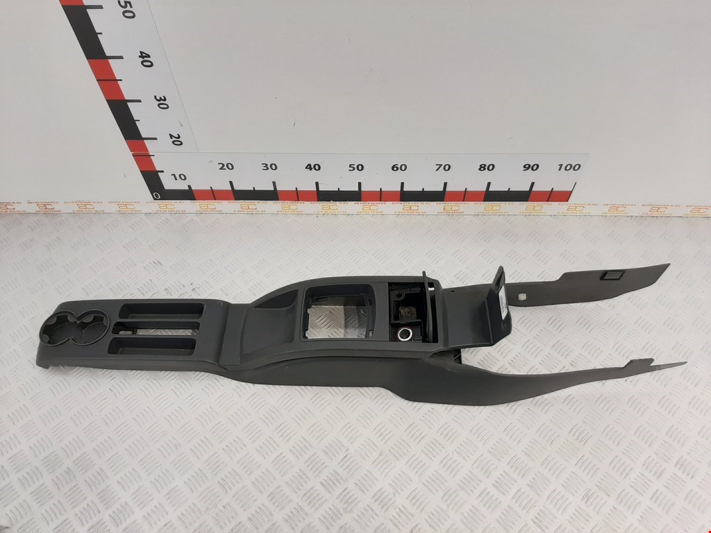 Консоль VOLKSWAGEN Polo IV 2001-2009