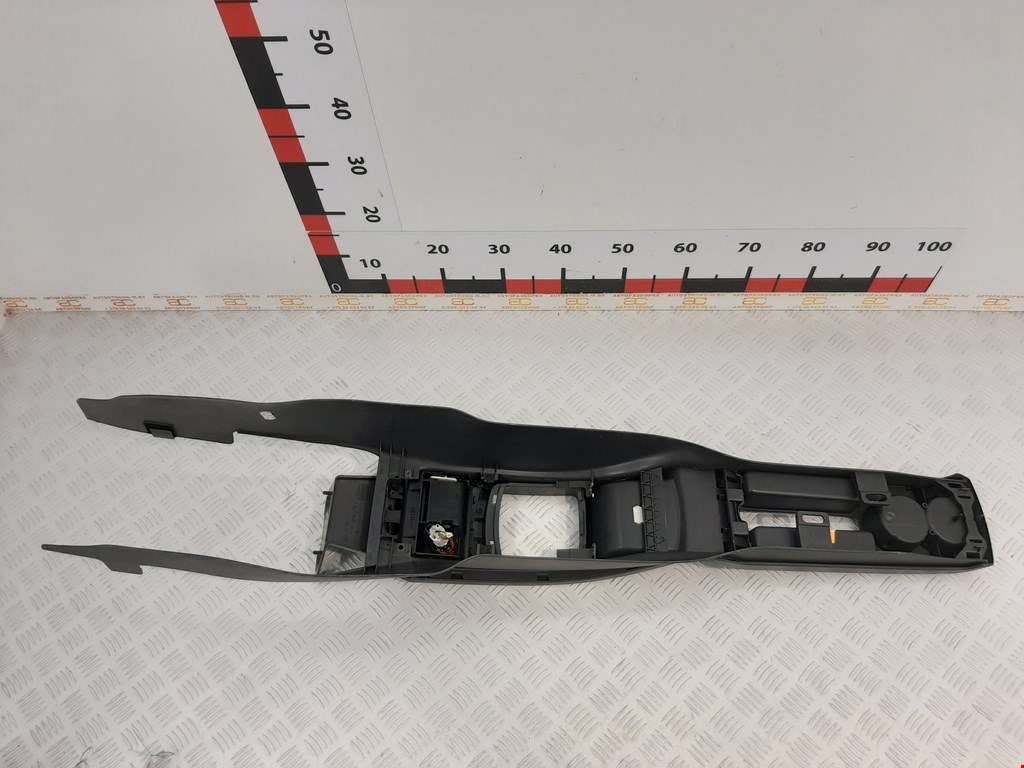 Консоль VOLKSWAGEN Polo IV 2001-2009