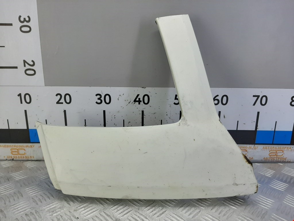 Накладка (планка) под фонарь левая Volkswagen Crafter 1 (2006-2016)