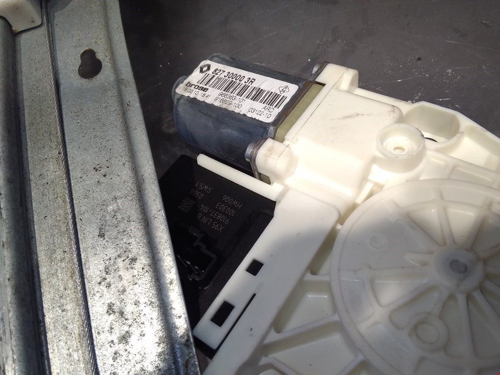 Стеклоподъемник задний правый RENAULT Megane III 2009-2016