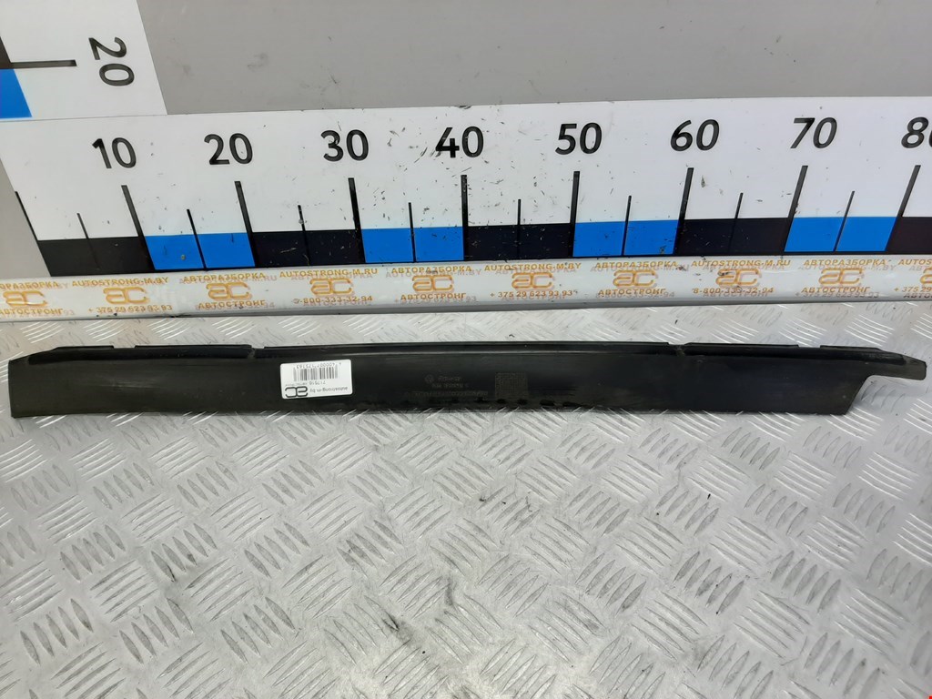 Накладка декоративная (на рамку радиатора) Volkswagen Caddy 3 (2004-2015)