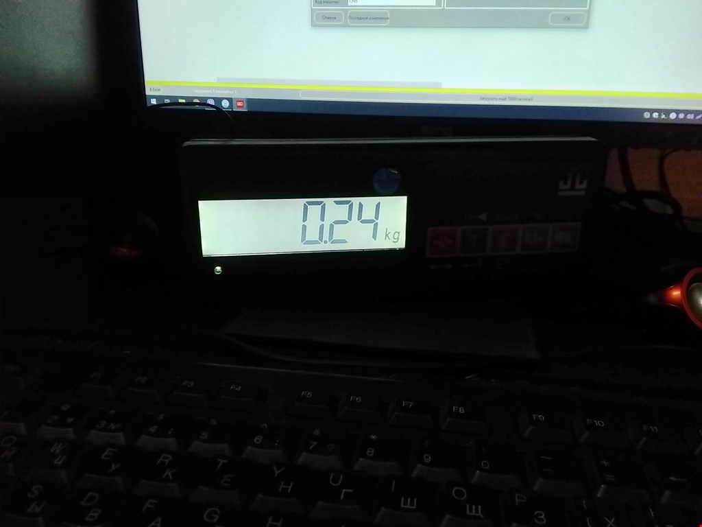 Фара противотуманная правая (ПТФ) FORD C-MAX 2003-2010