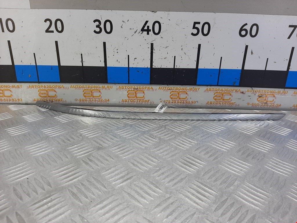 Накладка декоративная (молдинг) бампера переднего Hyundai Sonata 5 (2004-2010)