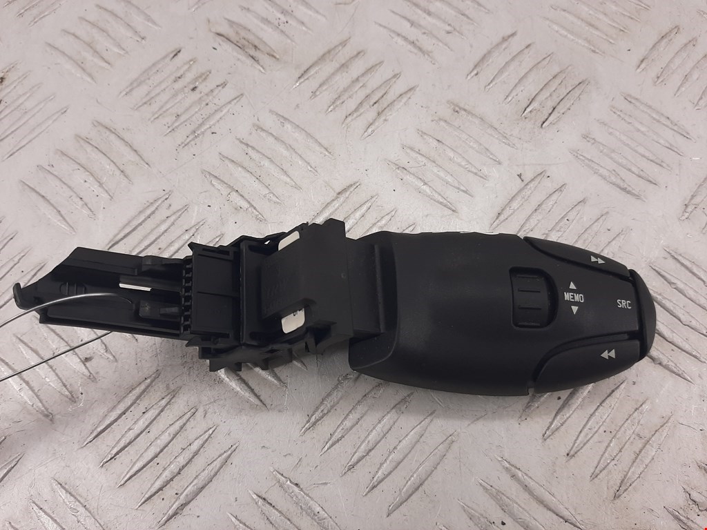Переключатель подрулевой управления магнитолой PEUGEOT 407 2004-2010