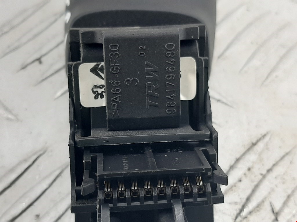 Переключатель подрулевой управления магнитолой PEUGEOT 407 2004-2010