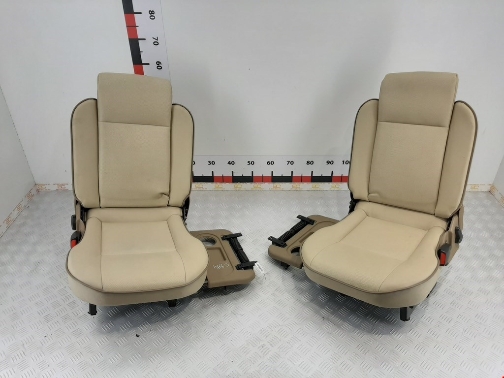 Салон (сидения) комплект Land Rover Discovery 2 (1998-2004)