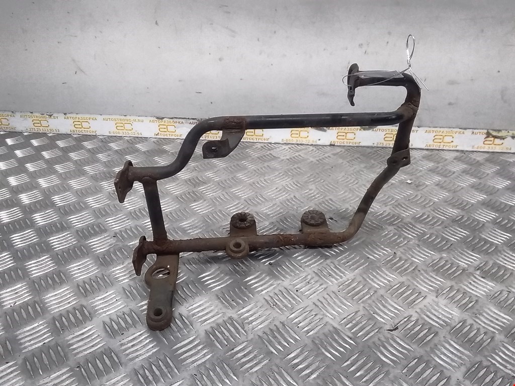 Кронштейн (крепление) радиатора HONDA Civic 4D 2006-2016