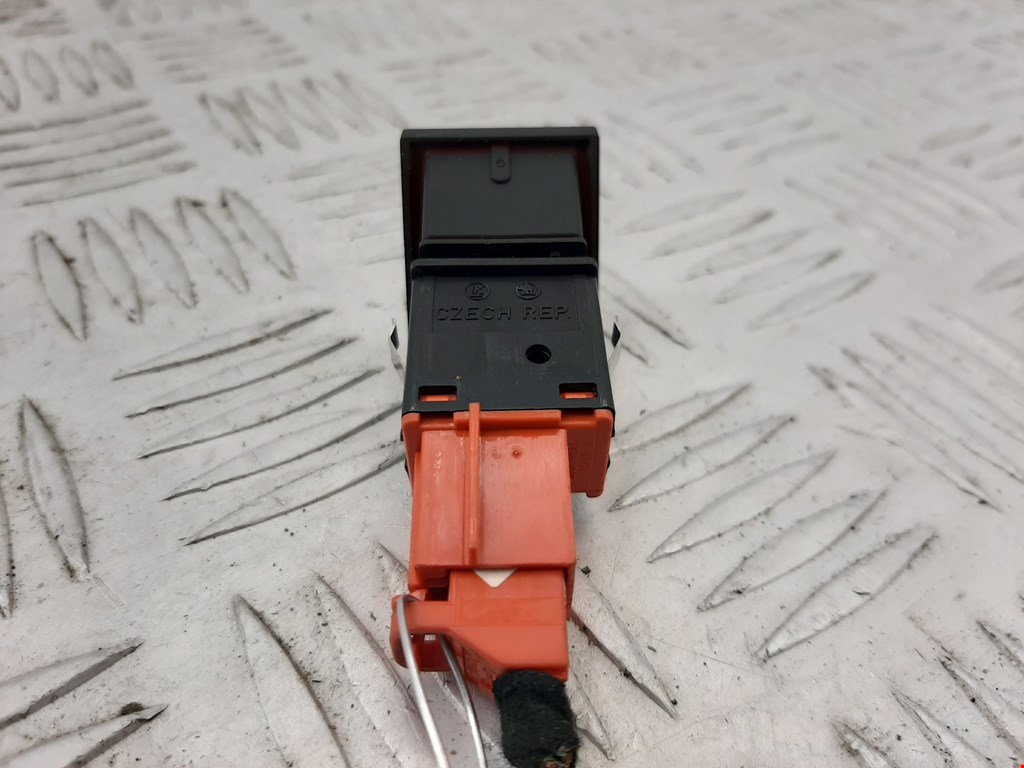 Кнопка аварийной сигнализации (аварийки) SKODA Fabia MK2 5J 2007-2014