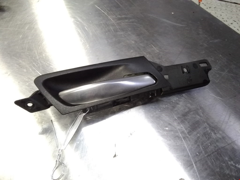 Ручка дверная передняя внутренняя правая BMW X5 E70 2007-2013