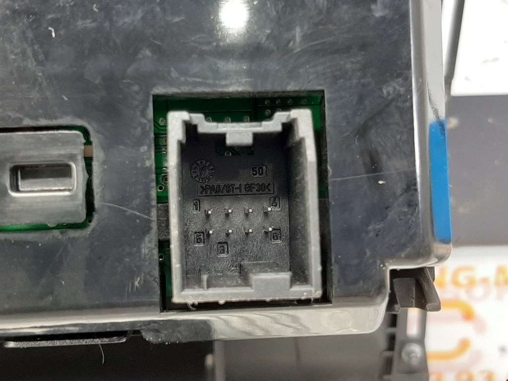 Дисплей информационный (компьютера) OPEL Astra J 2009-2017