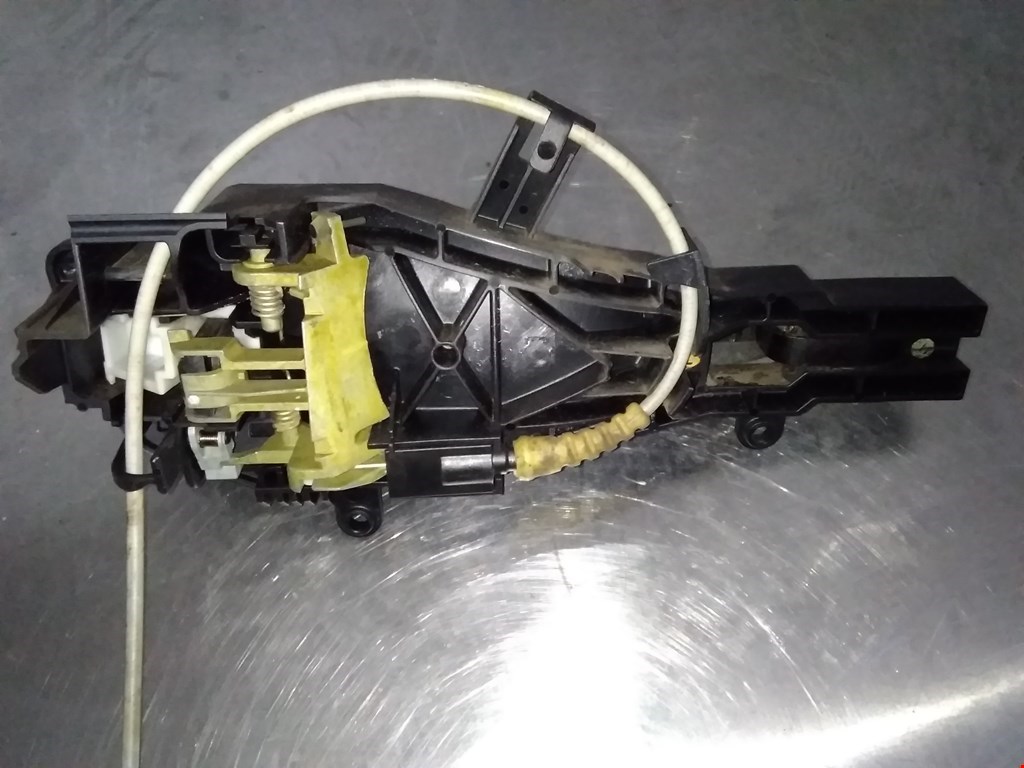 Ручка двери задней наружная левая BMW 3er E90/E91 2005-2012