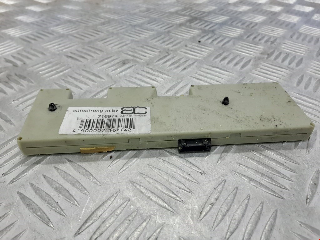 Усилитель антенны BMW 3er E90/E91 2005-2012