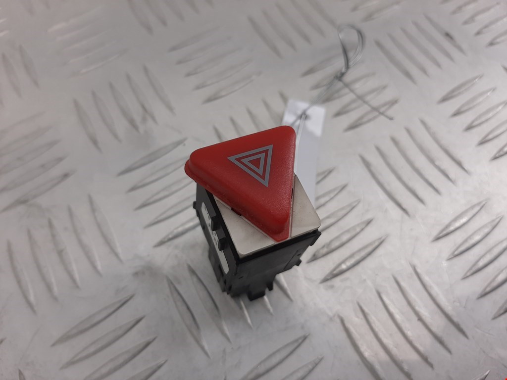 Кнопка аварийной сигнализации (аварийки) SKODA Fabia MK1 1999-2006