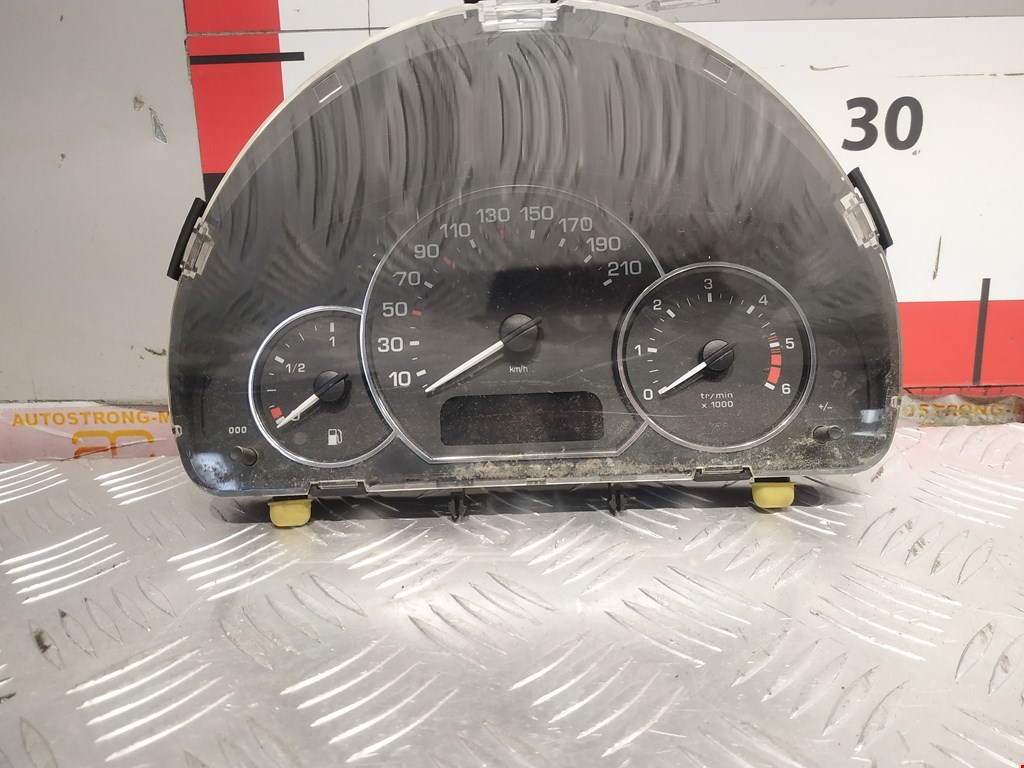 Панель приборов (щиток) PEUGEOT 1007 2005-2009