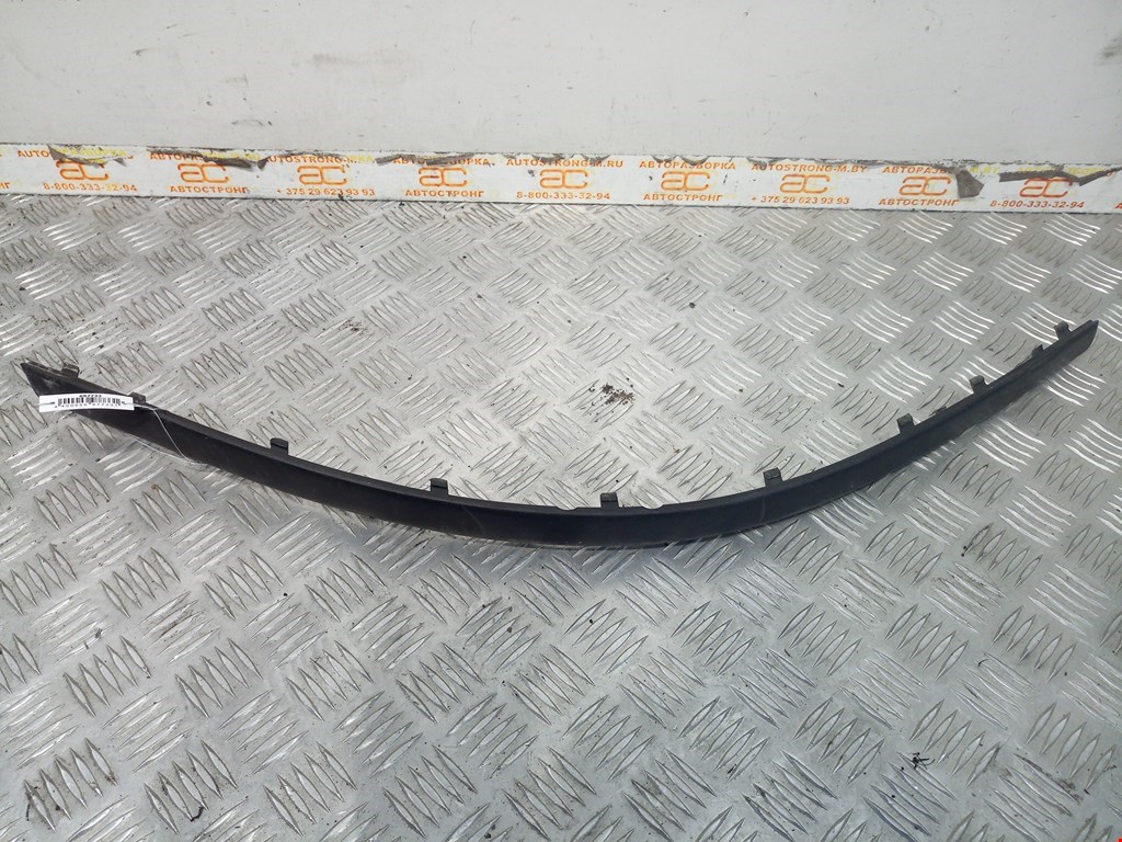 Накладка декоративная (молдинг) бампера переднего Seat Leon 1 (1M) (1999-2005)