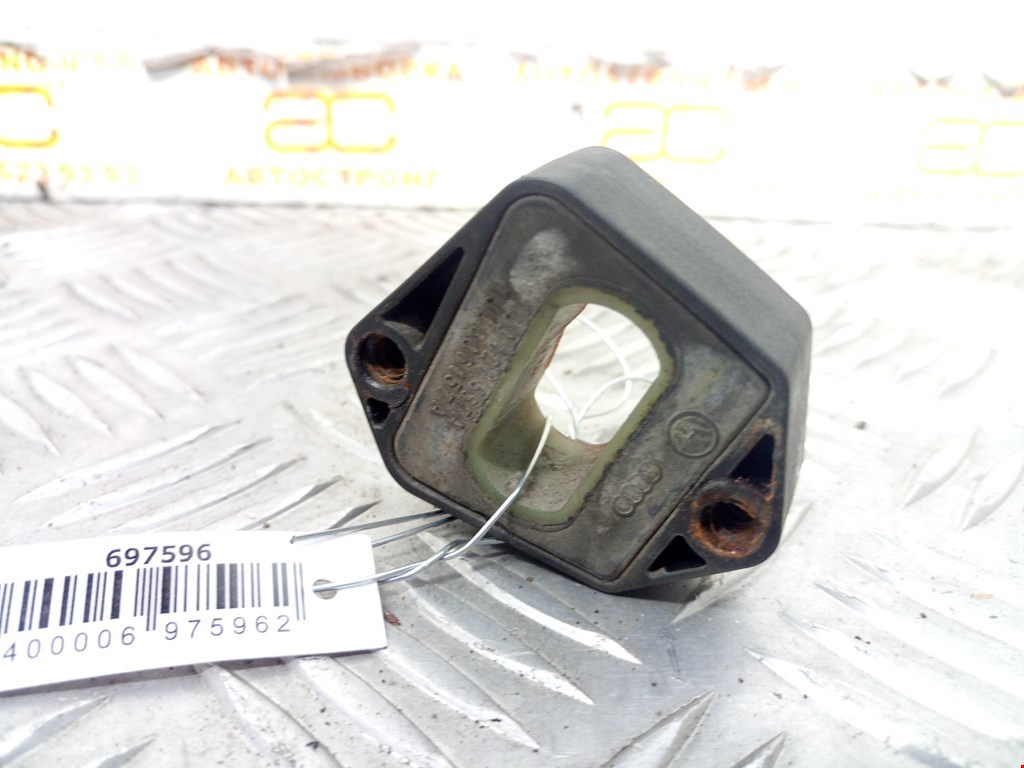 Кронштейн (крепление) радиатора SEAT Leon 1999-2005