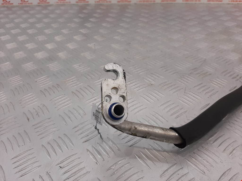 Трубка кондиционера KIA Sorento 2002-2009