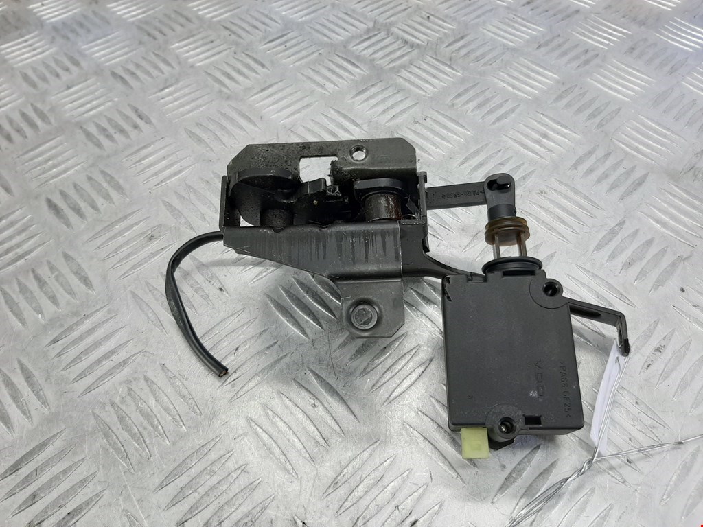 Замок заднего стекла BMW 5-Series (E39) (1995-2004)