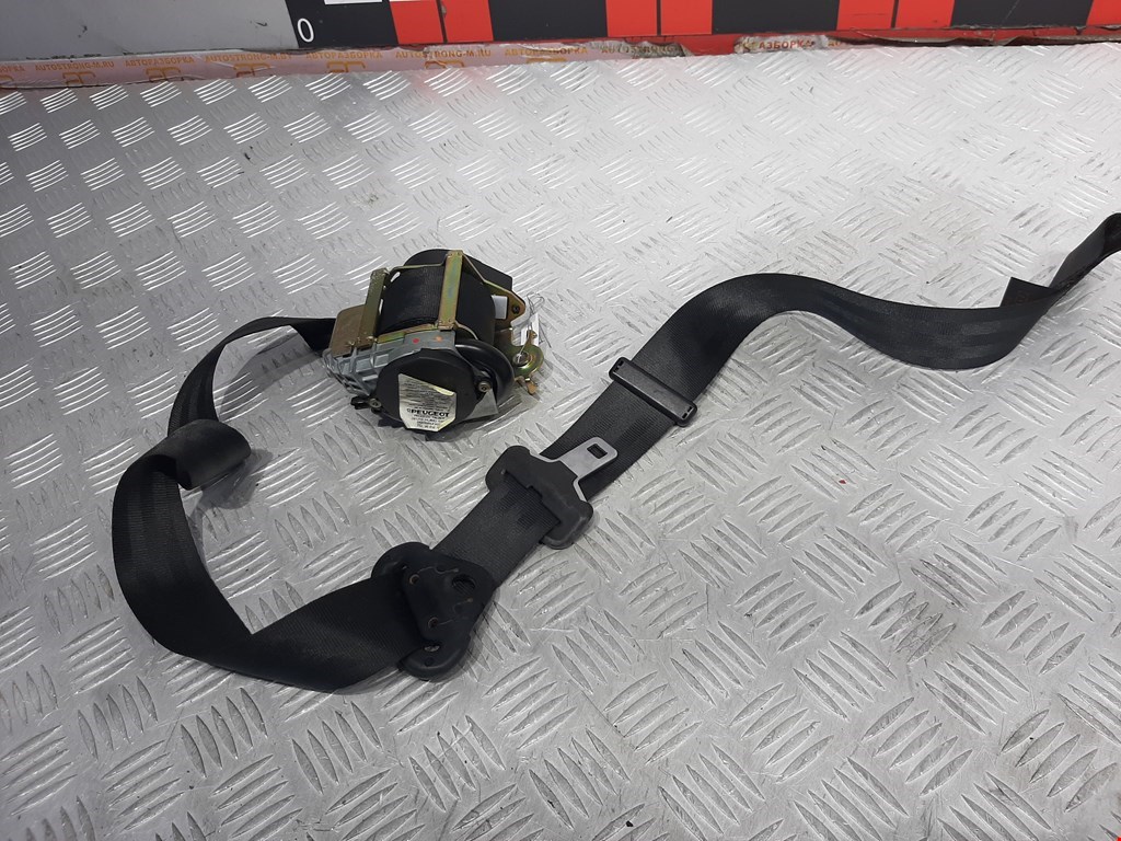 Ремень безопасности передний правый PEUGEOT 1007 2005-2009