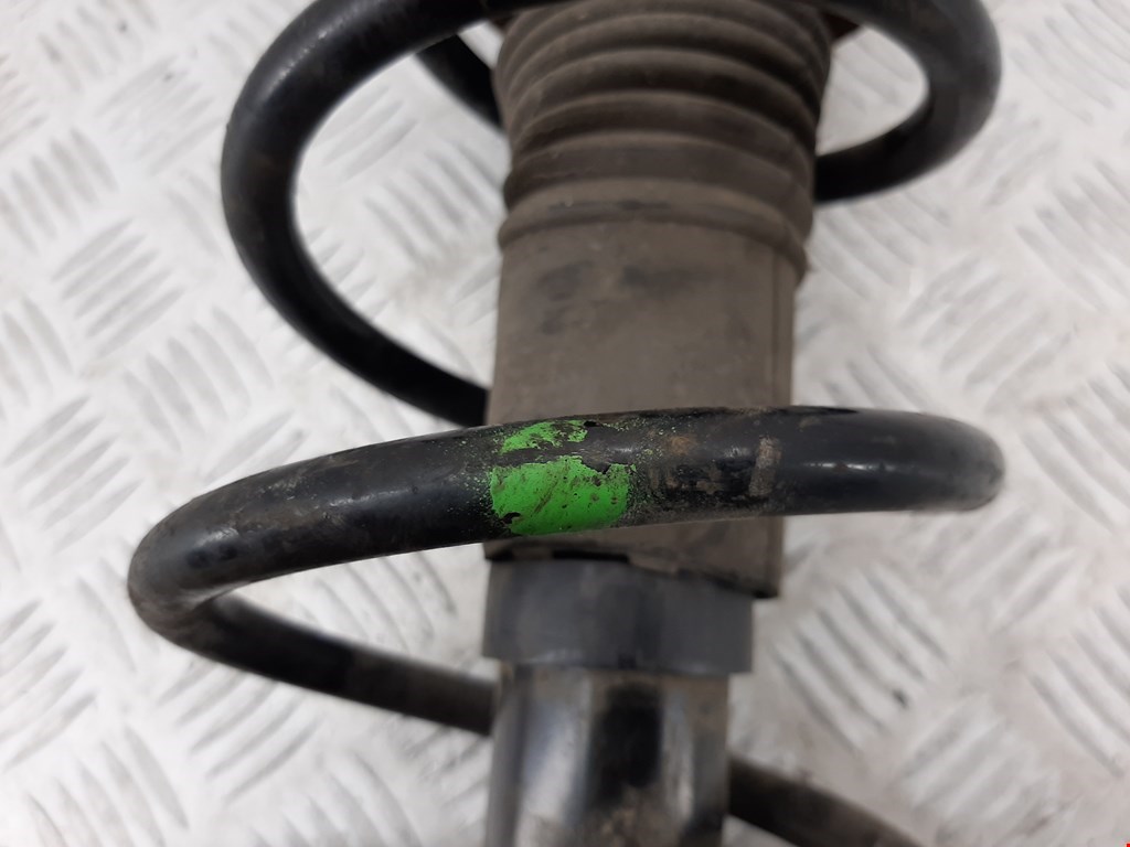 Амортизатор передний левый RENAULT Sandero 2009-2014