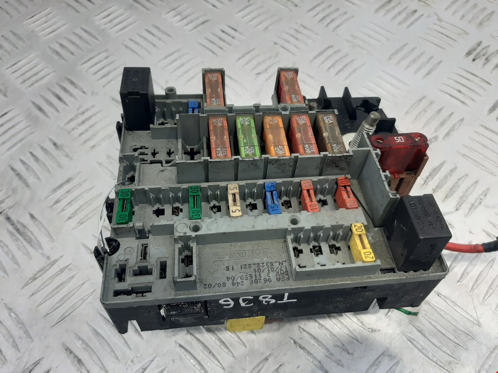 Датчик уровня в бачок омывателя CITROEN Xsara 1997-2000