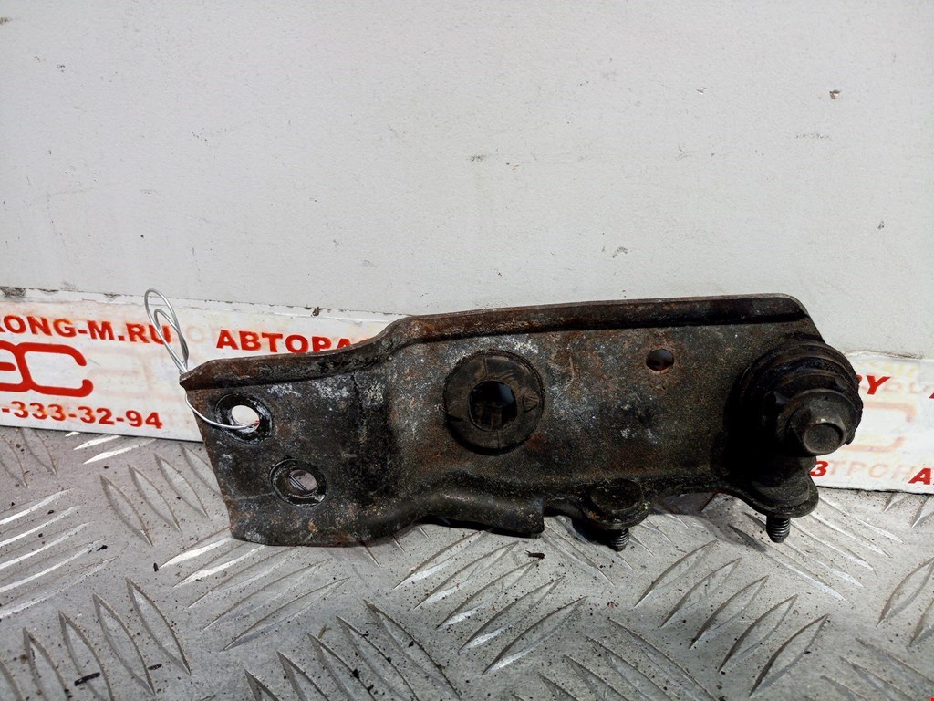 Кронштейн (крепление) радиатора MAZDA Premacy CP 1999-2004