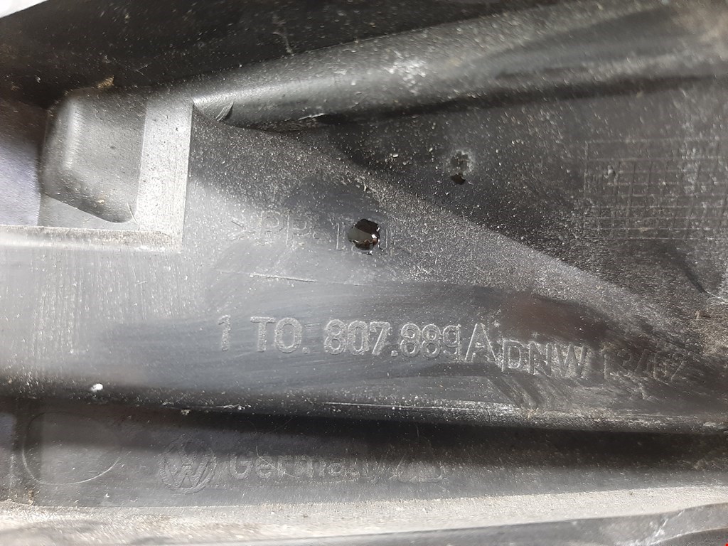 Кронштейн переднего бампера левый VOLKSWAGEN Touran 2003-2010