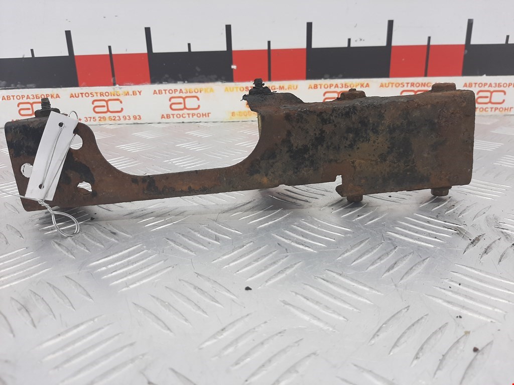 Кронштейн (крепление) радиатора IVECO Daily IV 2006-2011