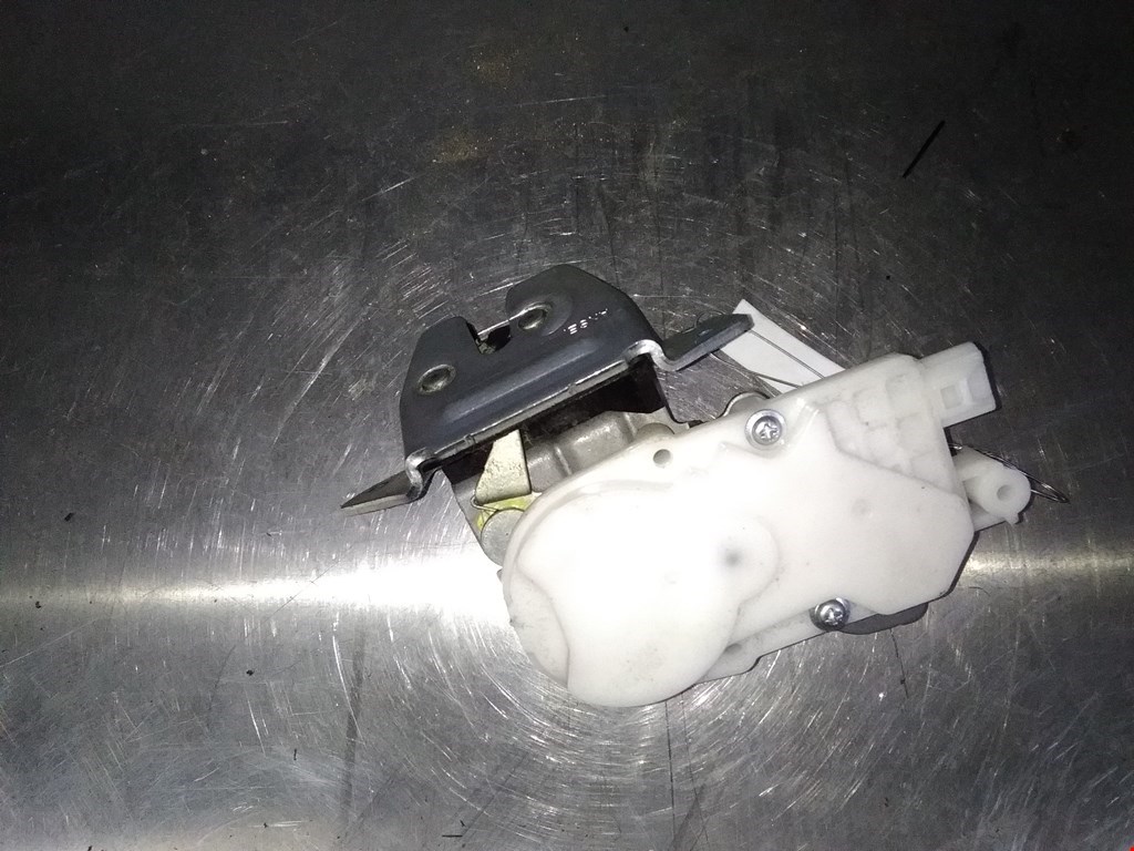 Замок багажника (крышки двери) MITSUBISHI Lancer X CX, CY,CZ 2007-2017