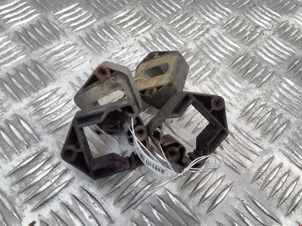 Кронштейн (крепление) радиатора SKODA Octavia A4 1U- 1997-2010