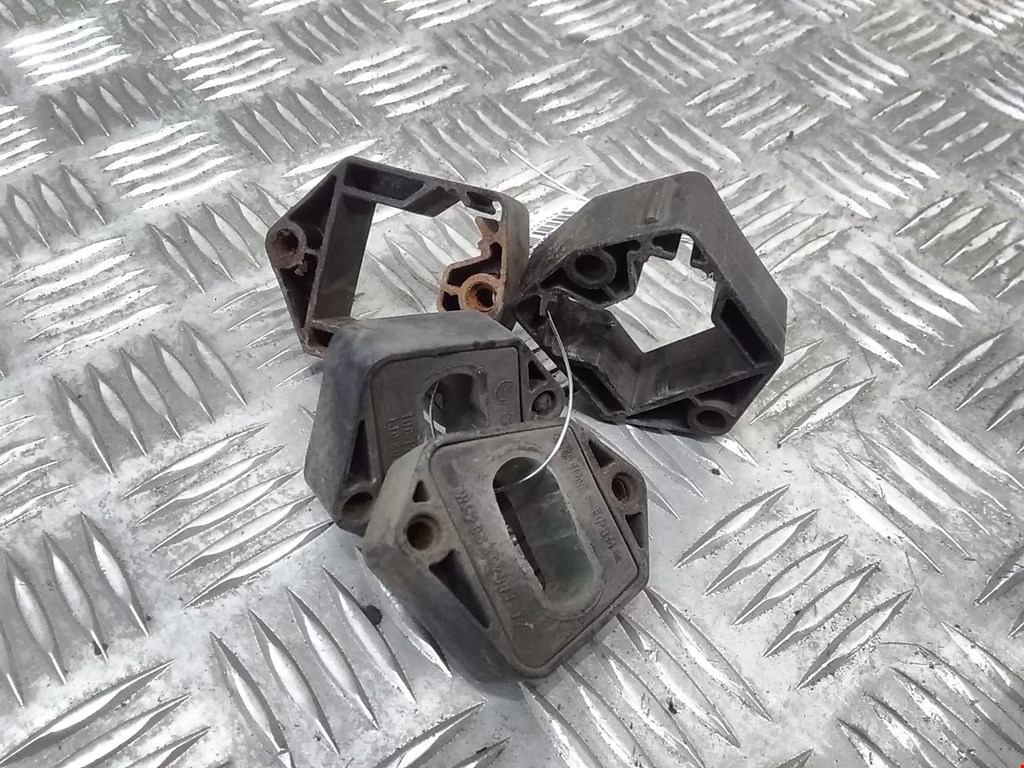 Кронштейн (крепление) радиатора SKODA Octavia A4 1U- 1997-2010