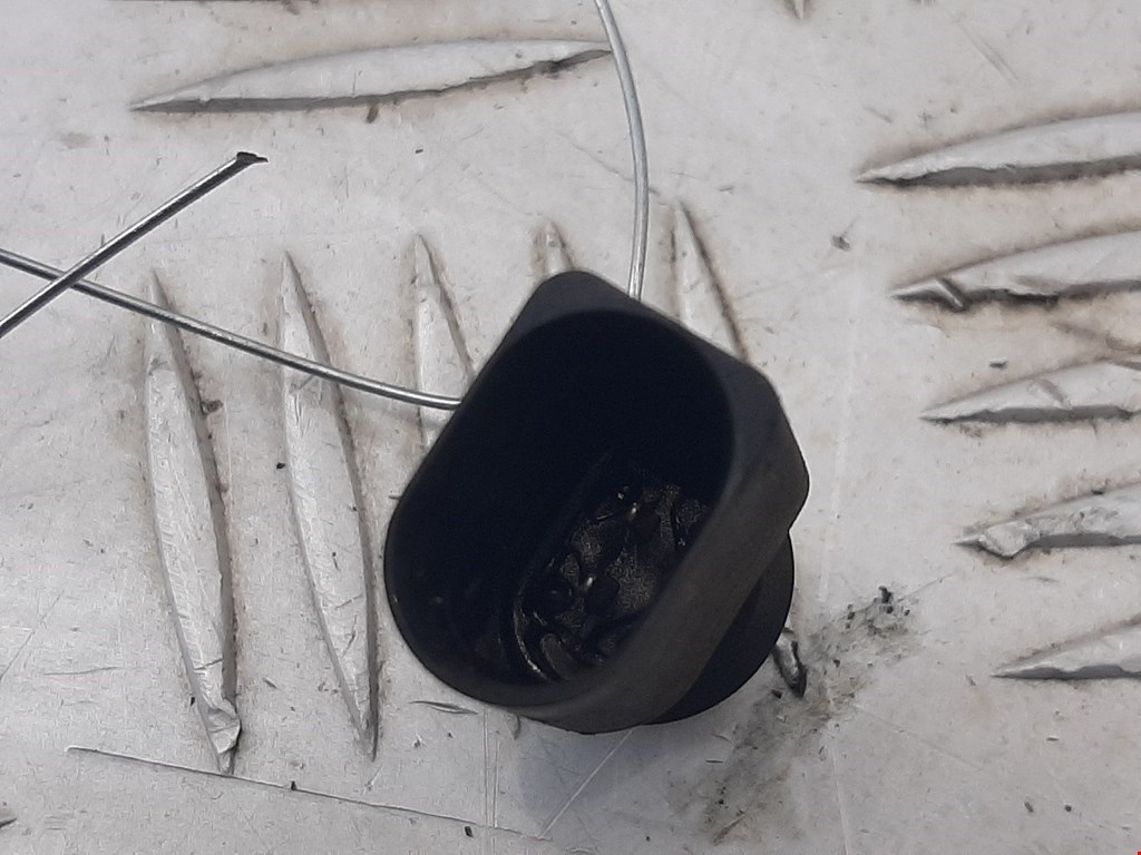 Датчик температуры воздуха SEAT Toledo 2012-2019