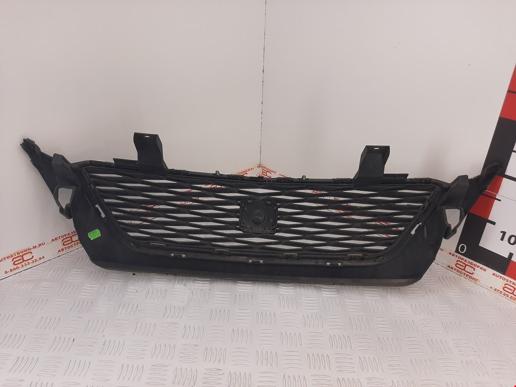 Решетка радиатора SEAT Toledo 2012-2019